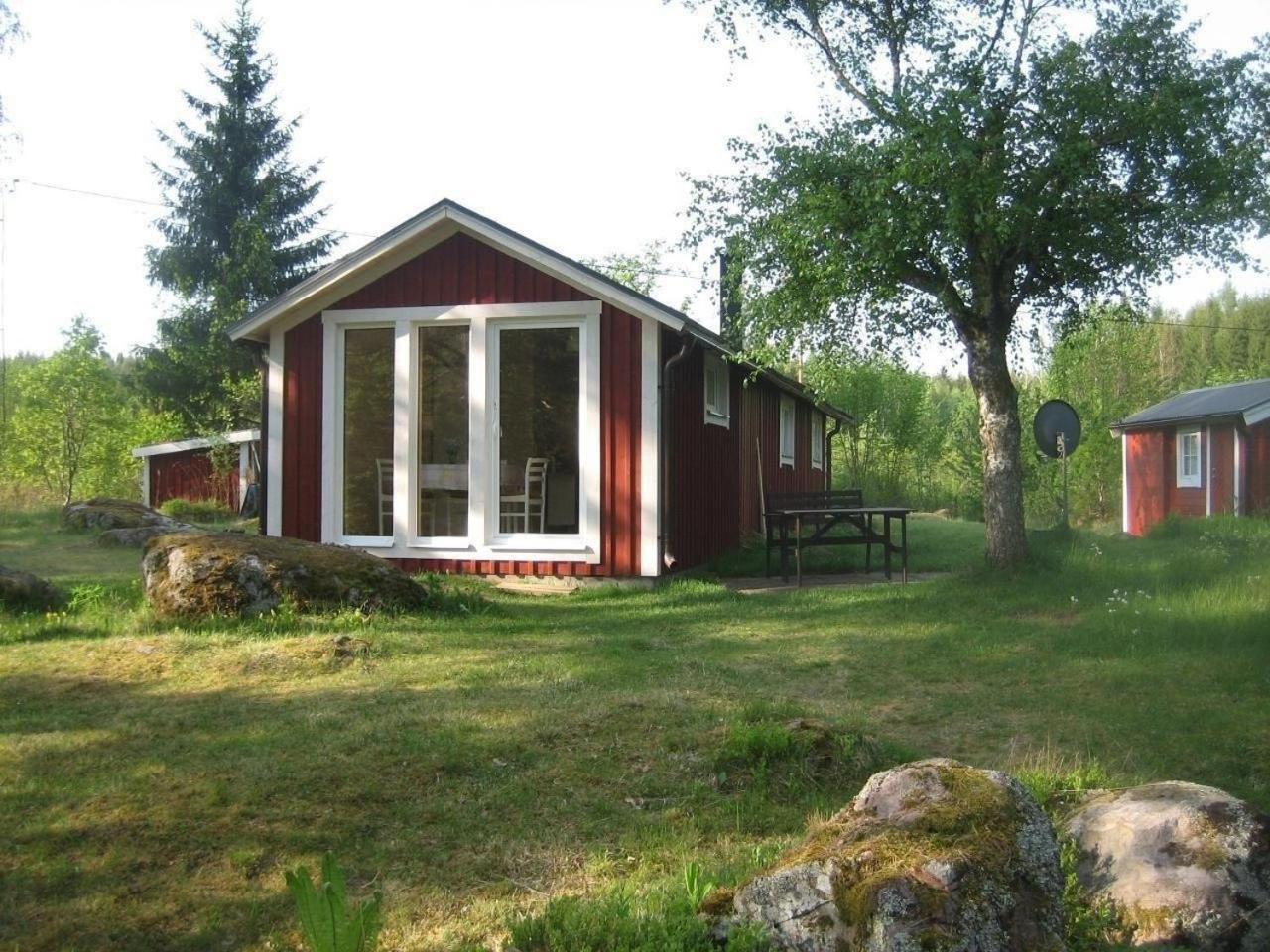 Ferienhaus In Malilla Boote Sauna See Extérieur photo