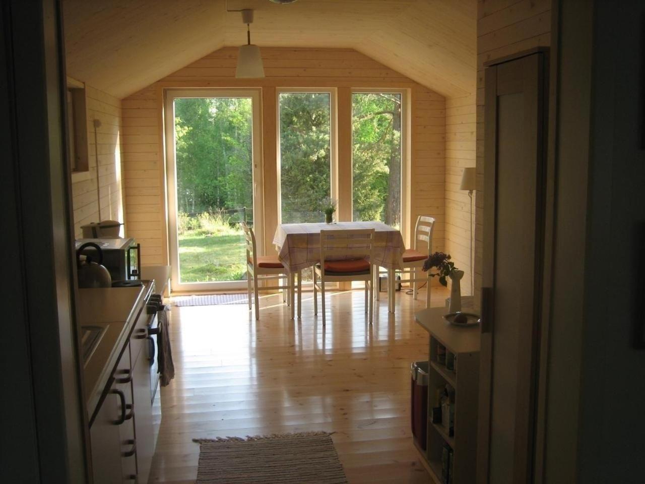 Ferienhaus In Malilla Boote Sauna See Extérieur photo